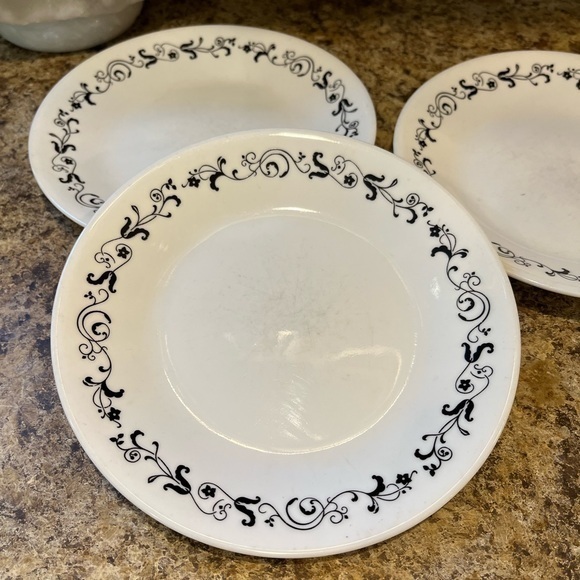 Corelle Other - Vintage Corelle Vitrelle Elegant Garden Getaway White & Black Side Plates 6.75”